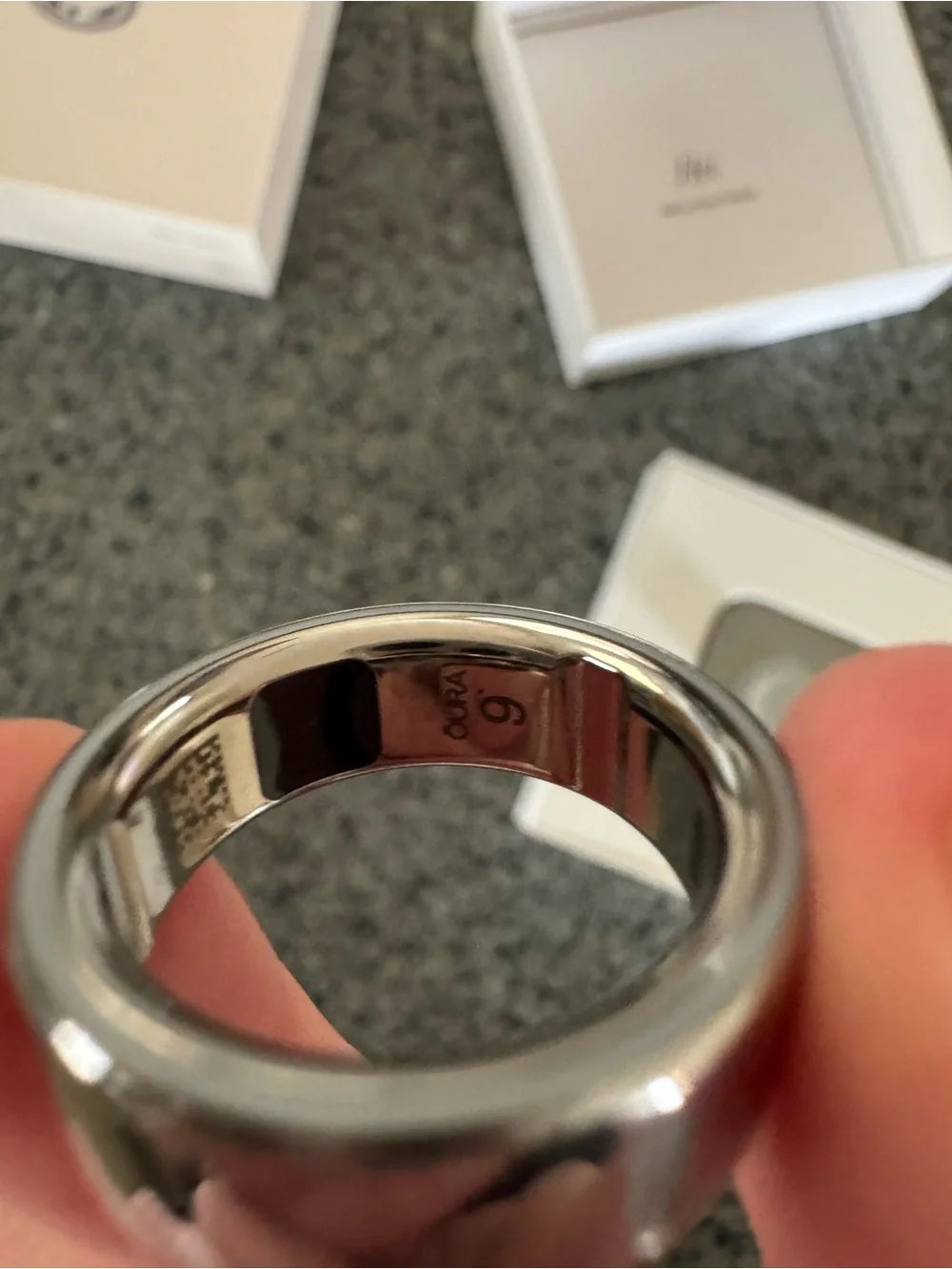 NWT Oura Silver Ring 4 Silver Size 9 - NEVER USED